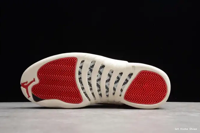 1st Kicks Shoes New CI2977-006 Year 